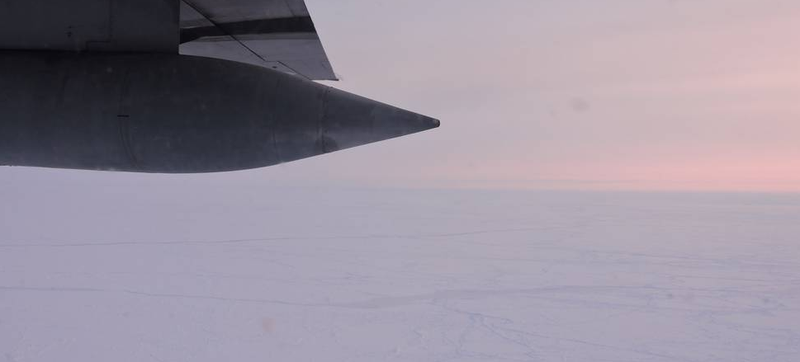 Illustration for article titled NASA's Incredible Expedition to Explore the Arctic Ice Sheets